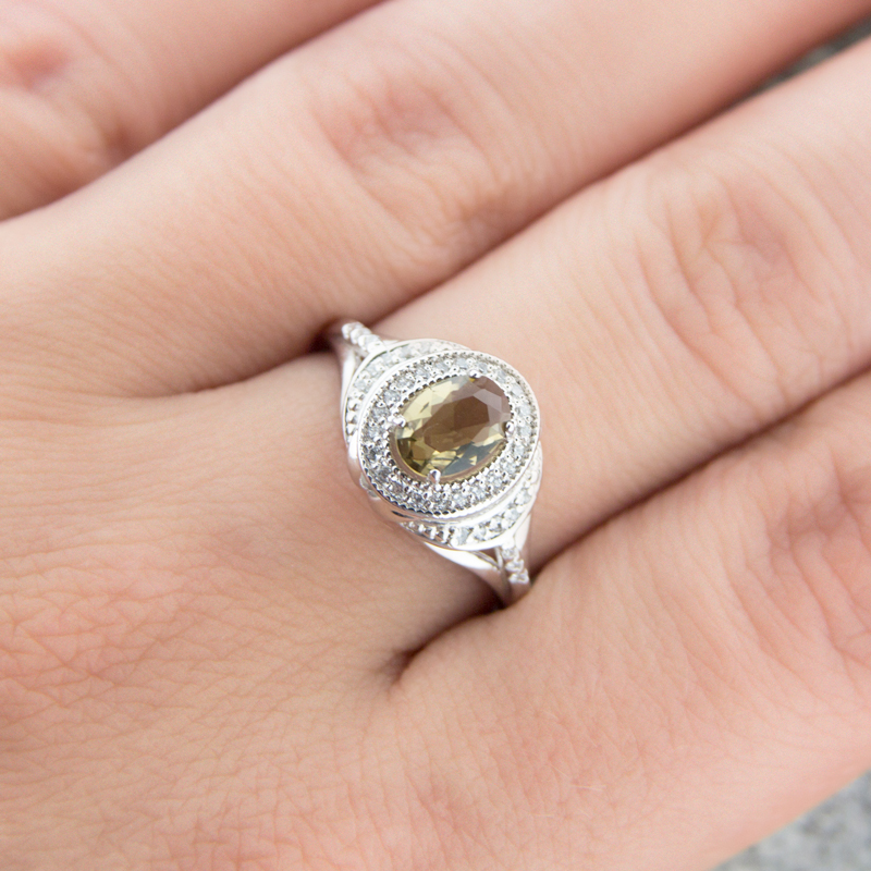 Серебряное кольцо Efremof  со вставками (кристалл и фианит) ЮП1015010389кртр, размеры от 17 до 19