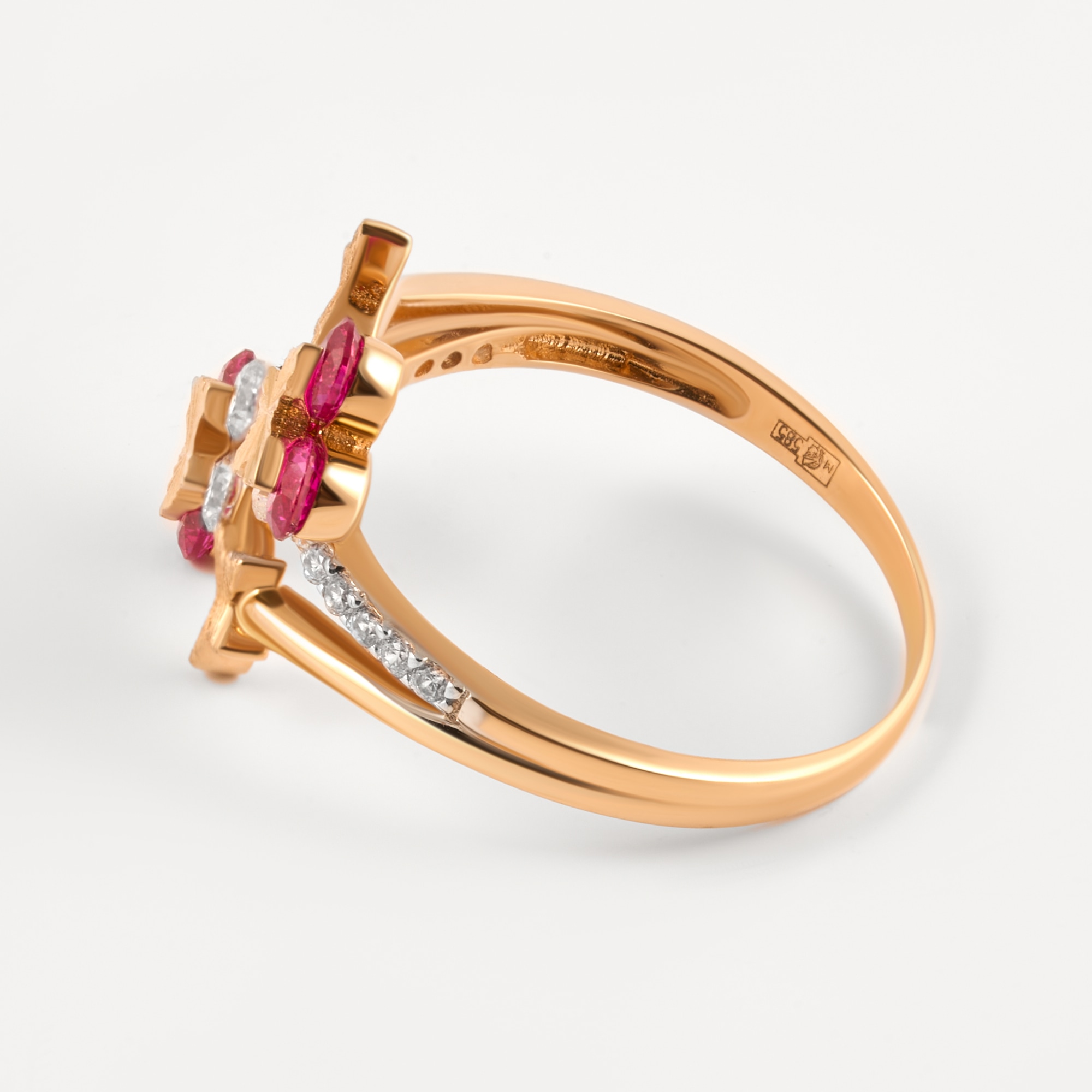 Золотое кольцо  из красного золота 585 пробы  со вставками (фианит) ЖНР353521кр, размеры от 16.5 до 18
