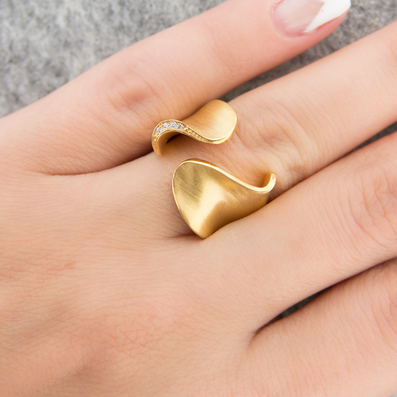 Серебряное кольцо Plata   со вставками (сваровски) ПВР-0152П, размеры от 1 до 17