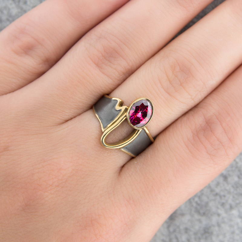 Серебряное кольцо Plata   со вставками (сваровски) ПВР-0203Брз, размеры от 17.5 до 17.5