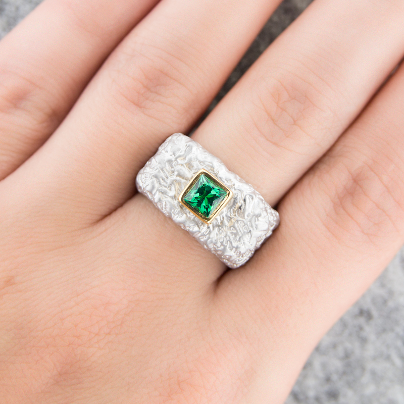 Серебряное кольцо Plata   со вставками (сваровски) ПВР0191зл, размеры от 18.5 до 18.5