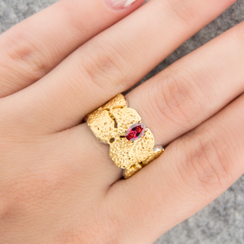 Серебряное кольцо Plata   со вставками (сваровски) ПВР0171Прз, размеры от 17.75 до 18
