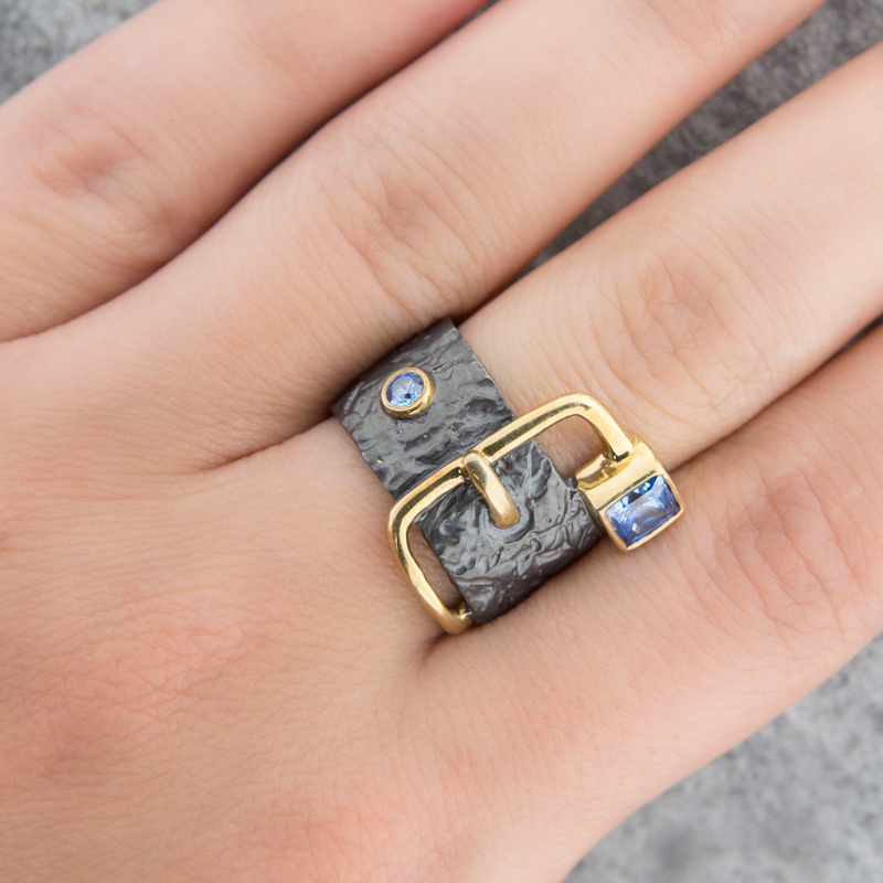 Серебряное кольцо Plata   со вставками (сваровски) ПВР-0208Бгл, размеры от 17.75 до 18
