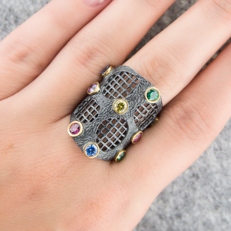 Серебряное кольцо Plata   со вставками (сваровски) ПВР-0179Б, размеры от 17.75 до 18