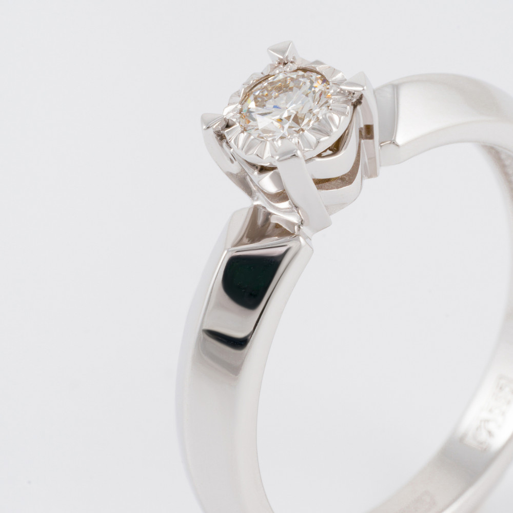 Золотое кольцо Белый бриллиант из красного золота 585 пробы со вставками из драгоценных камней (бриллиант) ЮЗ1-11-0808-201, размеры от 16 до 19.5