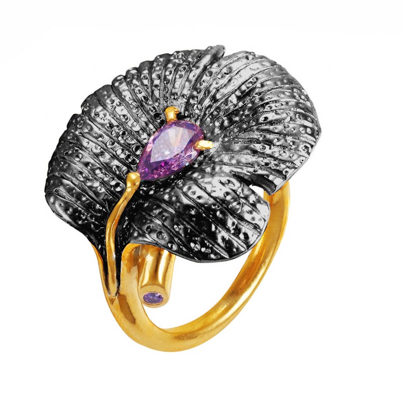 Серебряное кольцо с сваровски