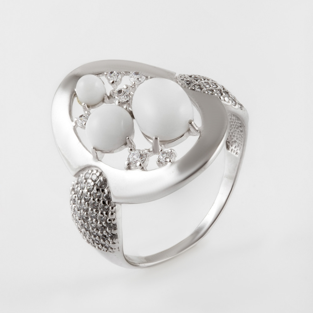 Серебряное кольцо с кварцем плавленным и фианитами