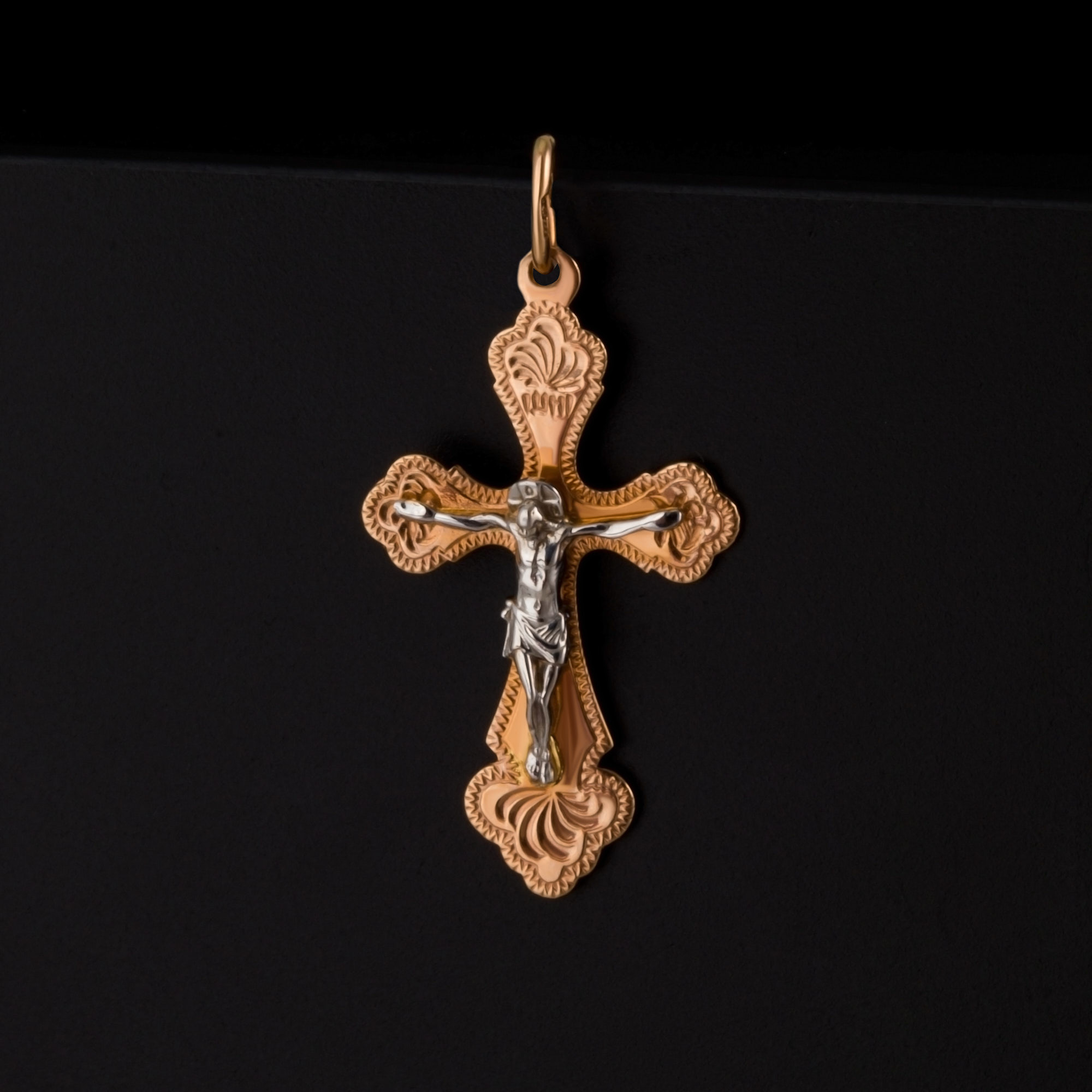 Золотой крест Аллегро из красного золота 585 пробы  со вставками (фианит) 7А30559