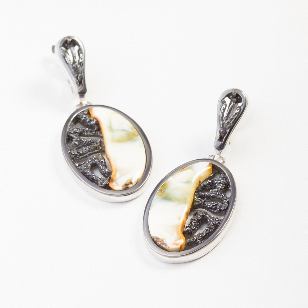 Серебряные серьги подвесные Медведев со вставками из полудрагоценных камней () 8М1065012001-3