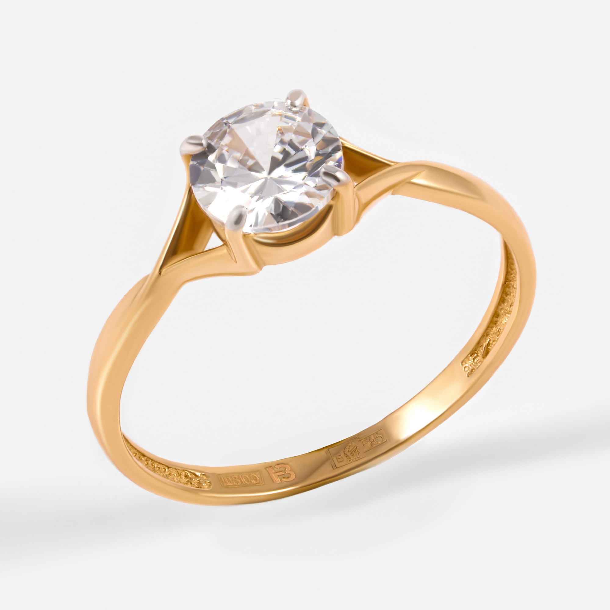 Помолвочное кольцо из красного золота с фианитом