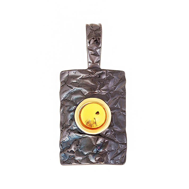 Серебряная подвеска Балтийское золото со вставками из полудрагоценных камней (янтарем) ЯН73131056