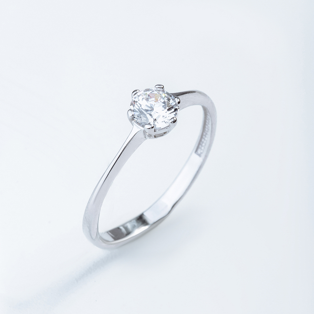 Серебряное кольцо с фианитами
