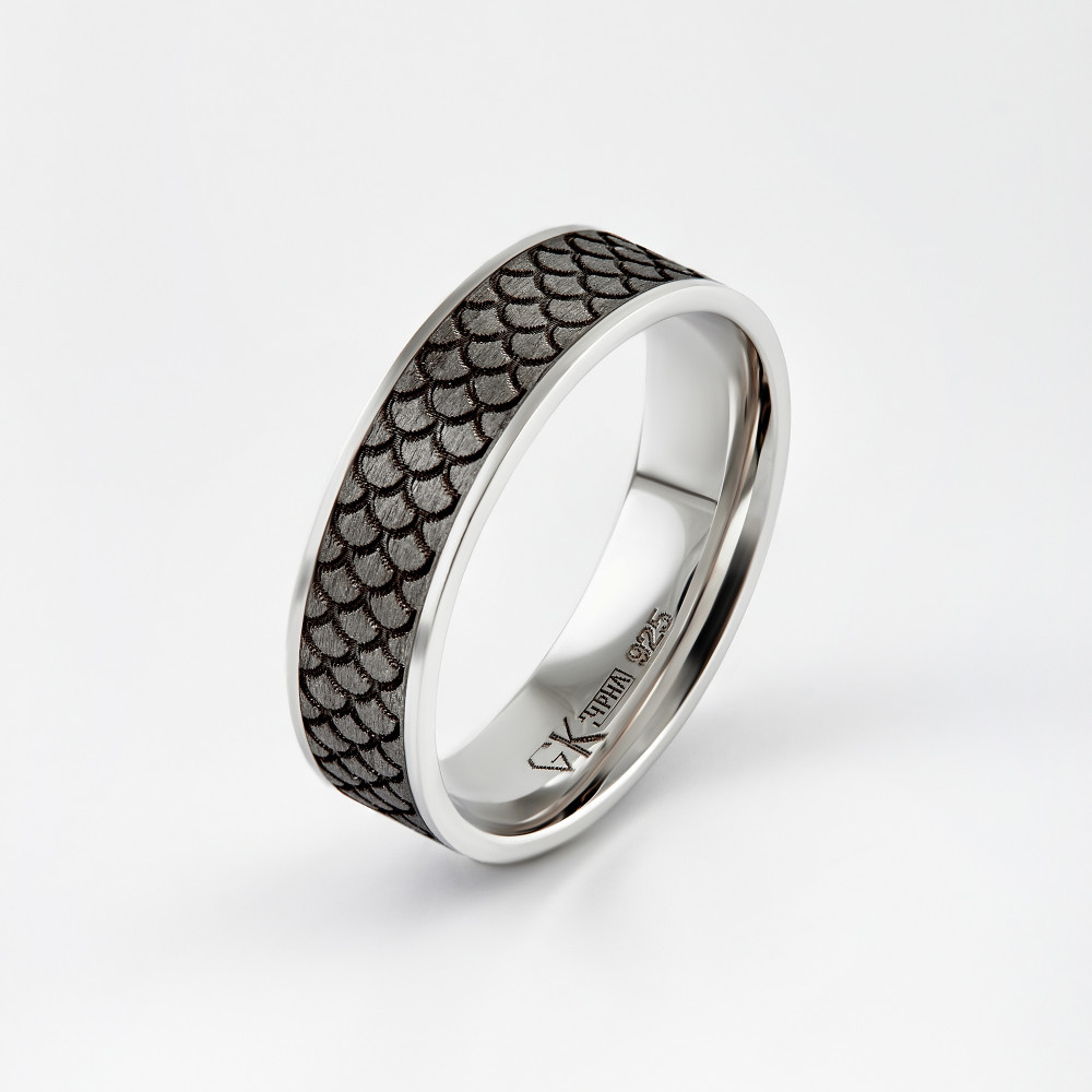 Серебряное кольцо мужское с карбоном