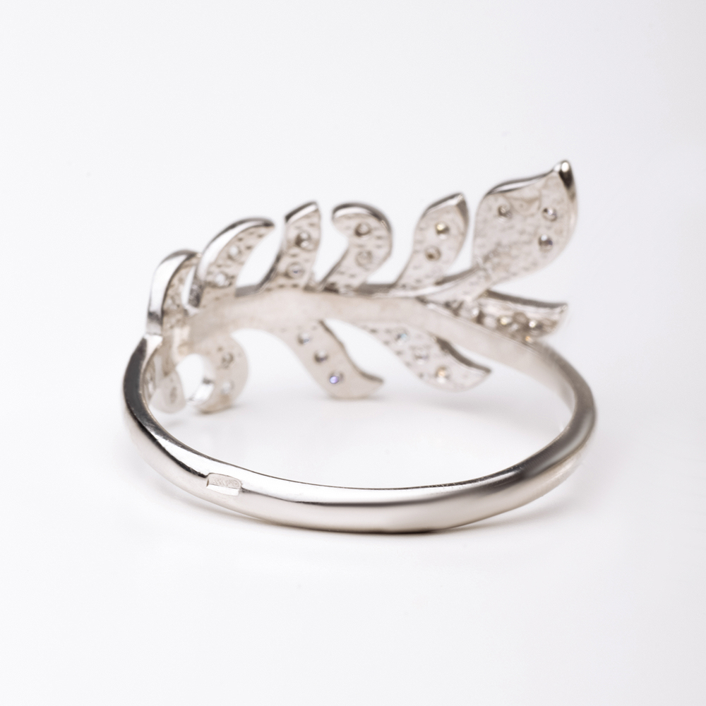 Серебряное кольцо Золотая подкова  со вставками (фианит) ЯВ821229С, размеры от 16 до 19