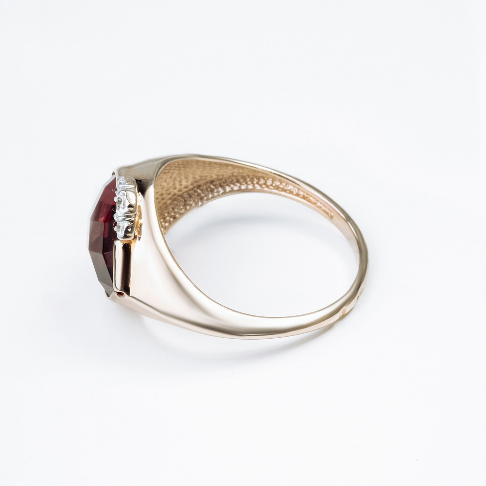 Золотое кольцо Liberty из красного золота 585 пробы со вставками из полудрагоценных камней (родолит и фианит) ЛБ1003524, размеры от 17 до 19.5