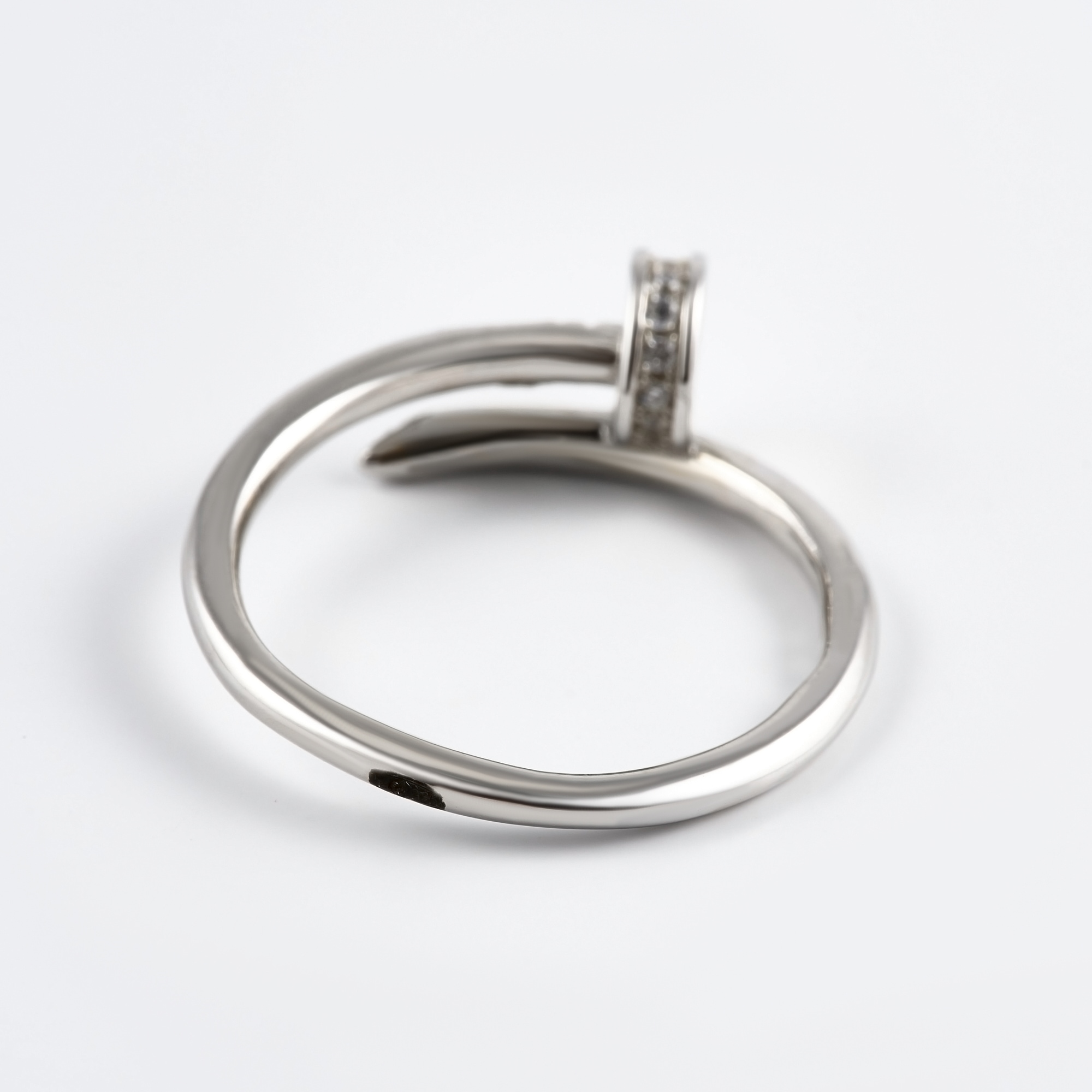 Серебряное кольцо Серебряные крылья  со вставками (фианит) СЫ21СЕТ10026А-113, размеры от 16 до 19