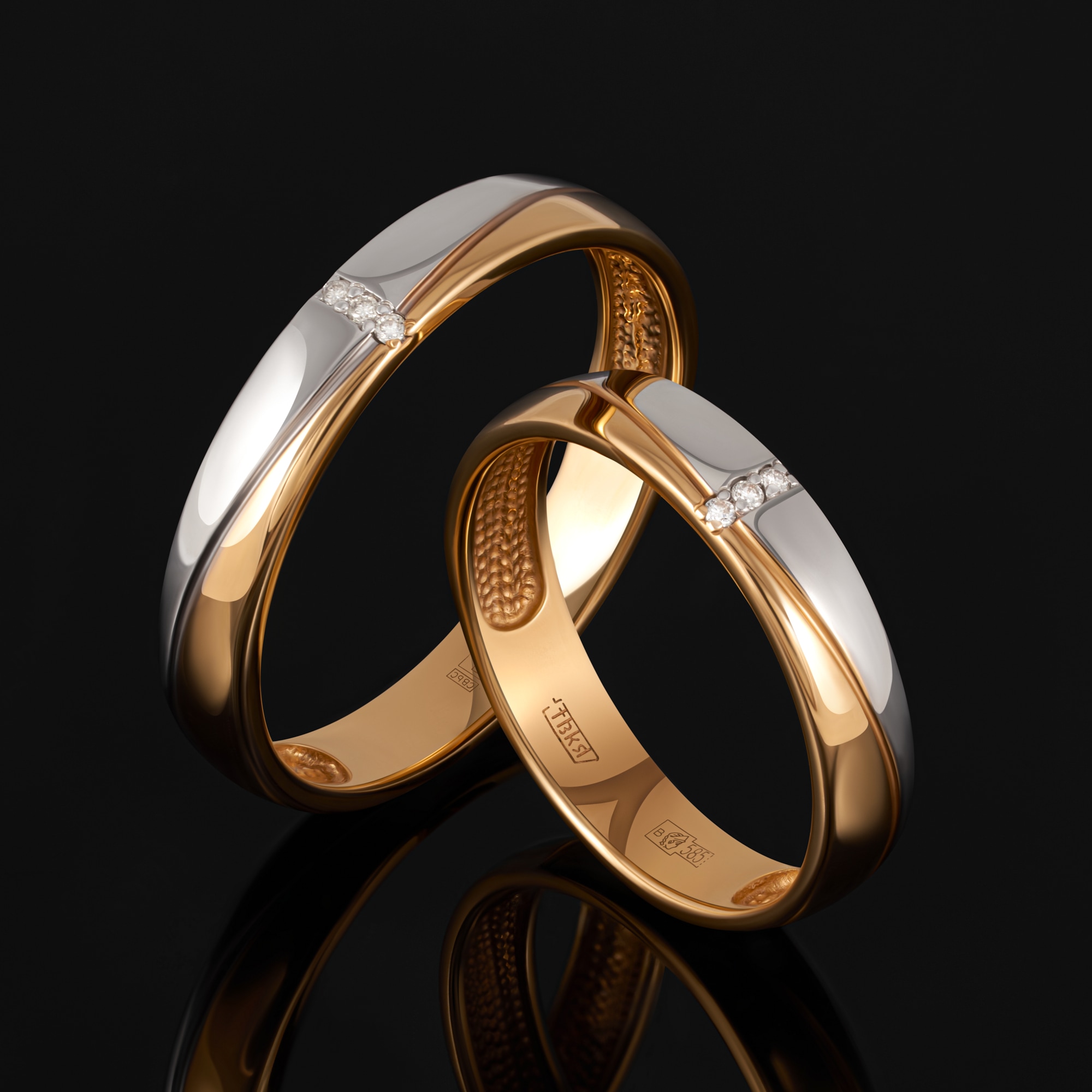 Золотое кольцо обручальное Весна из красного золота 585 пробы со вставками из драгоценных камней (бриллиант) ВБ7004-151-00-00, размеры от 15 до 21.5