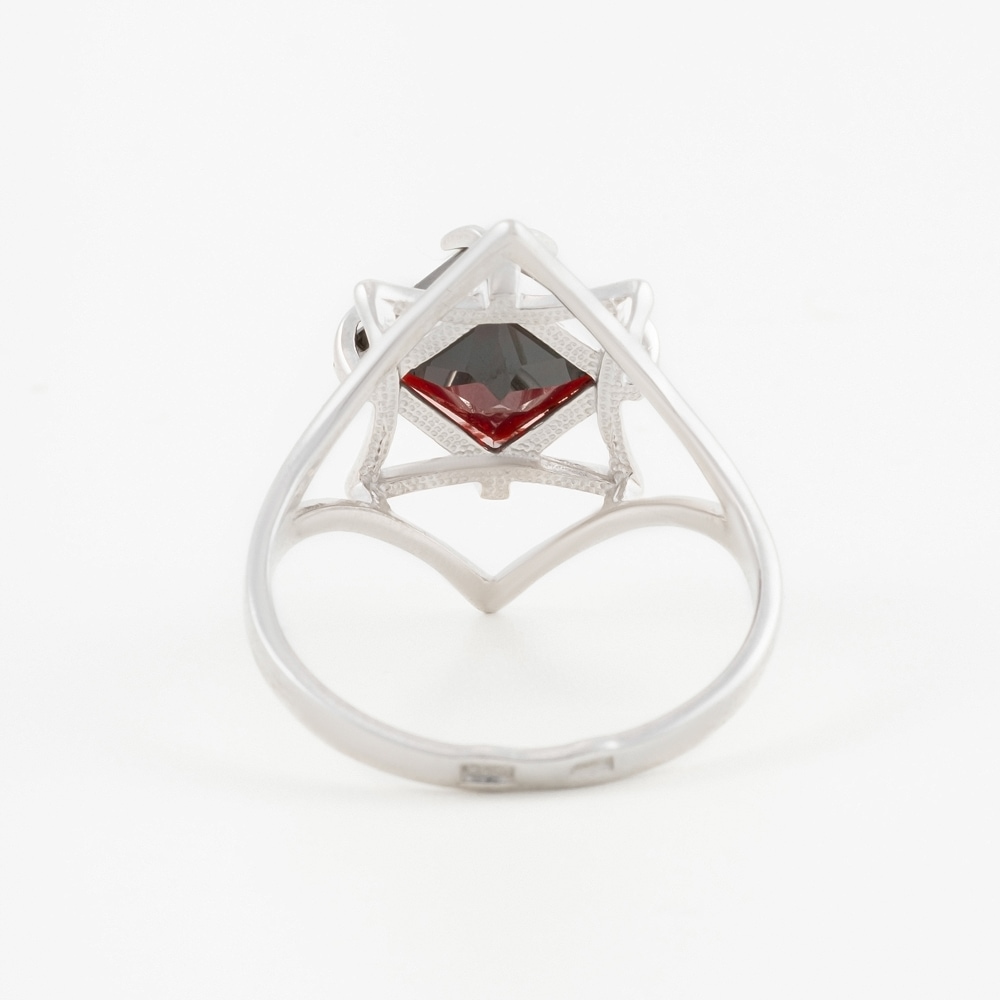 Серебряное кольцо Вероника со вставками из полудрагоценных камней (гранат) 3ВК620-174ГР, размеры от 16.5 до 17.5