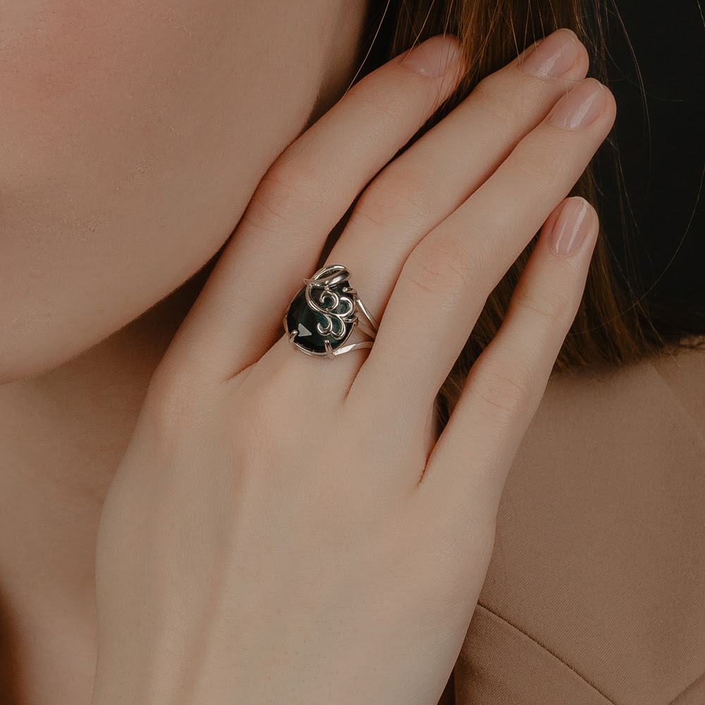 Серебряное кольцо Серебряный дождь  со вставками (фианит и ) ДХКР-105-02, размеры от 16.5 до 20.5