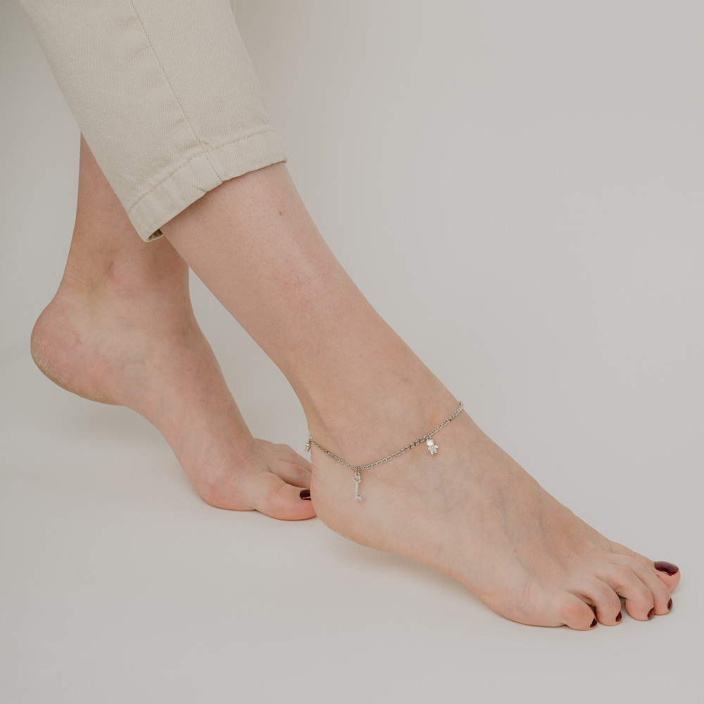 Серебряный браслет на ногу Золотая подкова  со вставками (фианит) ЯВ8873С, размеры от 24 до 24