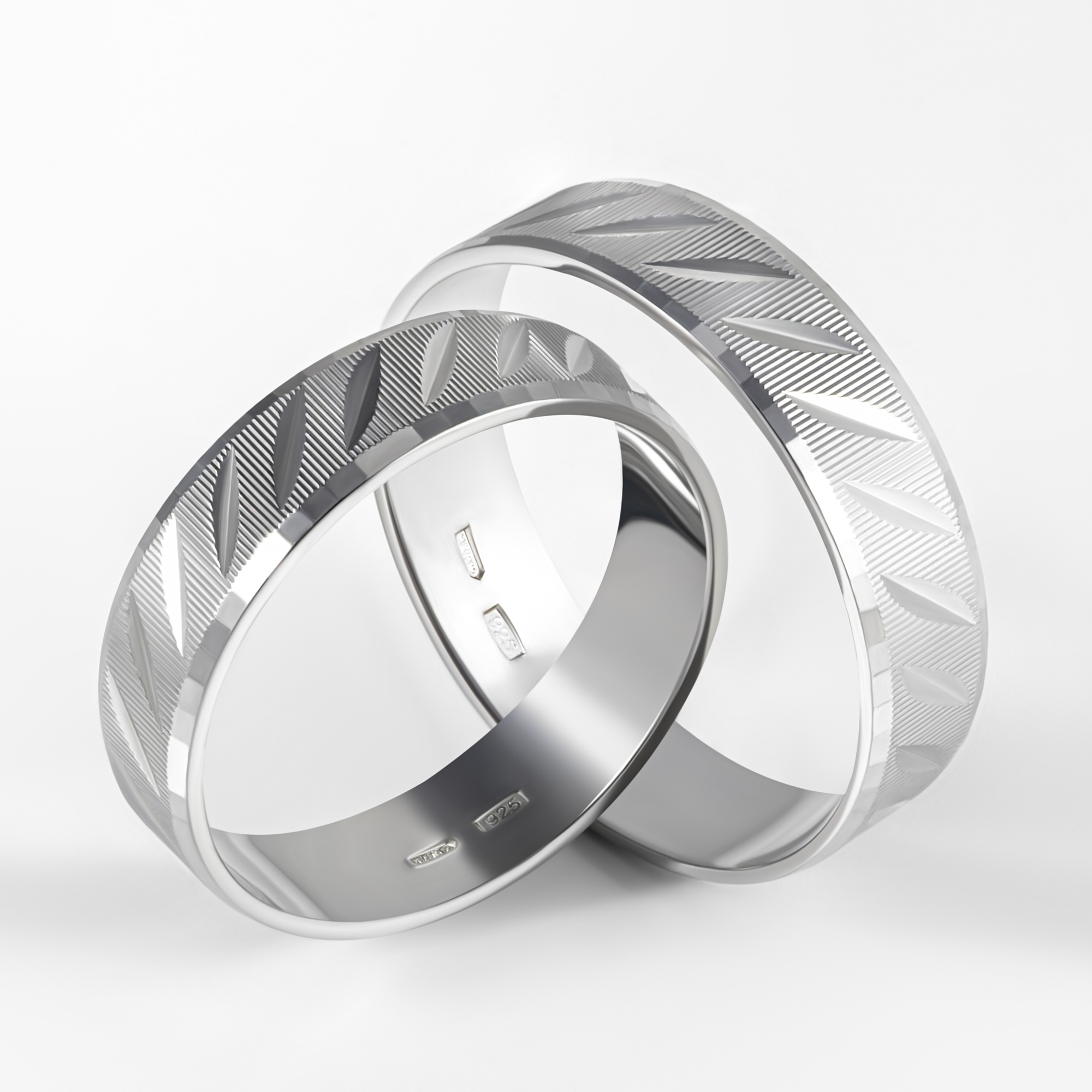 Серебряное кольцо обручальное Золотая подкова ЯВ821423-50/3С, размеры от 16 до 22.5