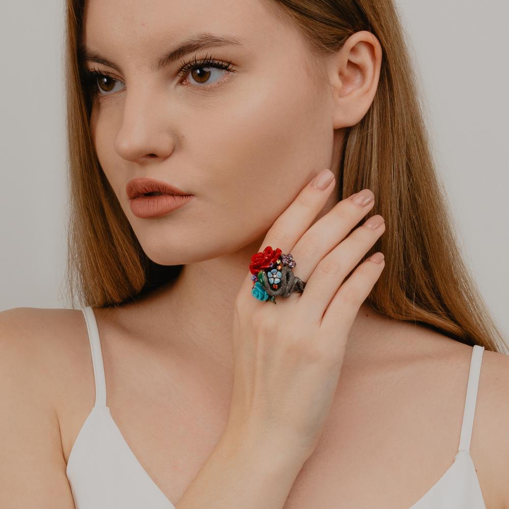 Серебряное кольцо Style avenue из серебра с чернением ювелирный сад со вставками из полудрагоценных камней (, коралл и ) СЙРГА040-3, размеры от 16.5 до 18