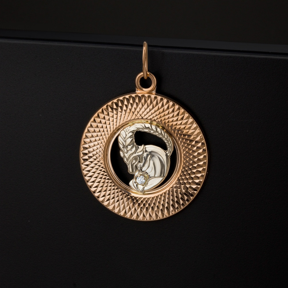 Золотой знак зодиака Голден глоб из красного золота 585 пробы  со вставками (фианит) ГГКрБПА/коз1