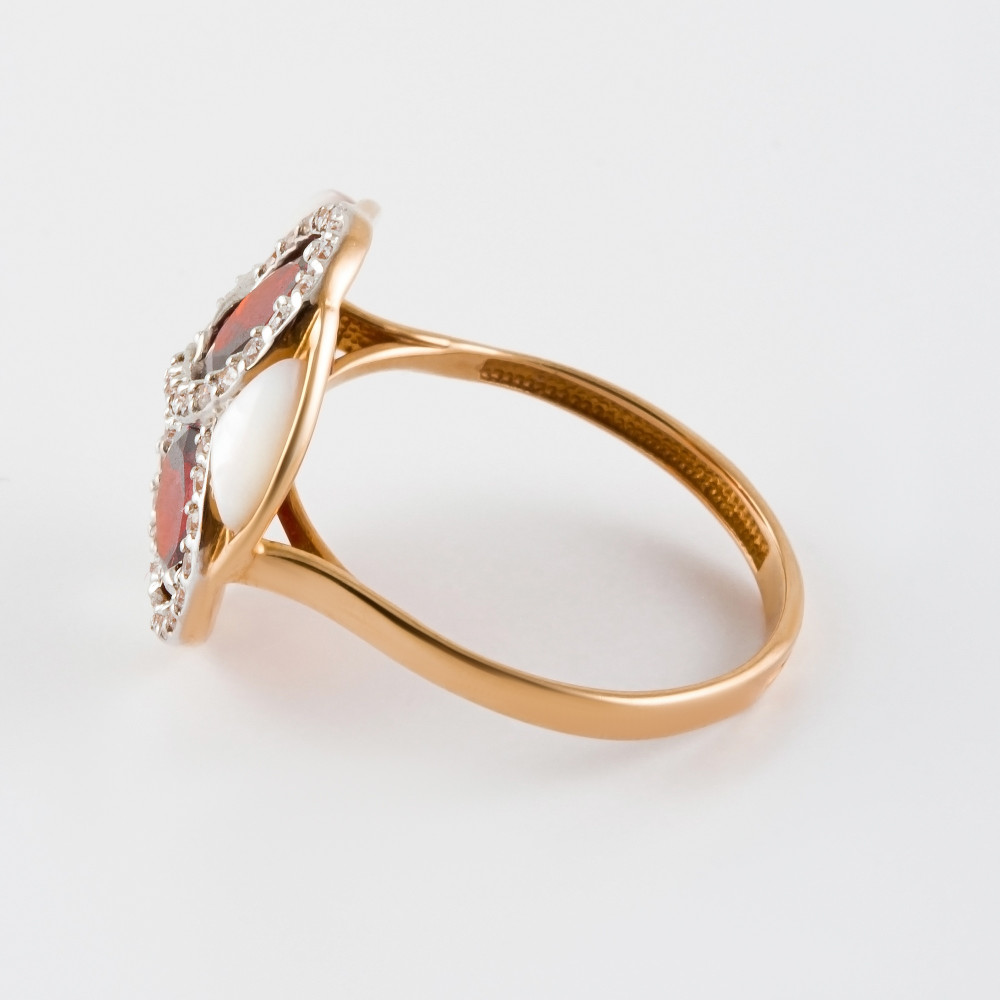 Золотое кольцо Голден эра из красного золота 585 пробы со вставками из полудрагоценных камней (гранат, перламутр и фианит) 5Э100200229Г, размеры от 17.5 до 20