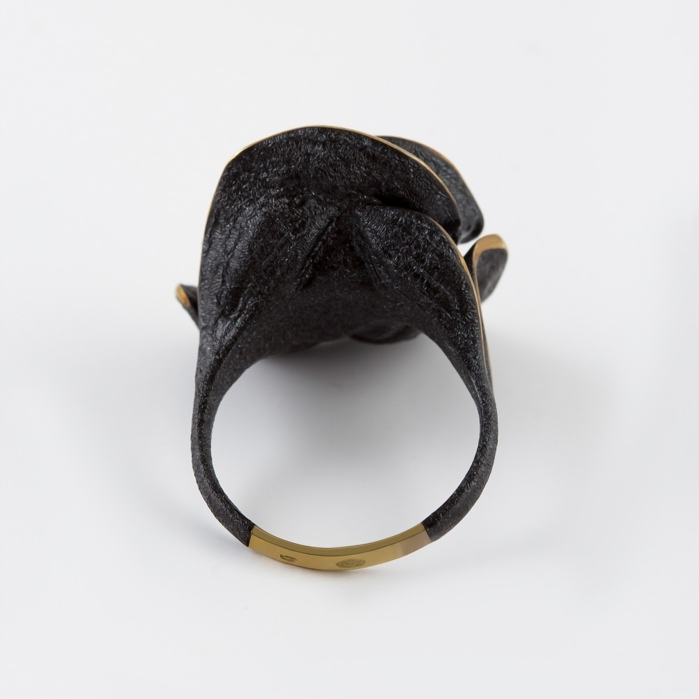 Серебряное кольцо Defleur  со вставками () ФЖ51270Я1Б, размеры от 17 до 19