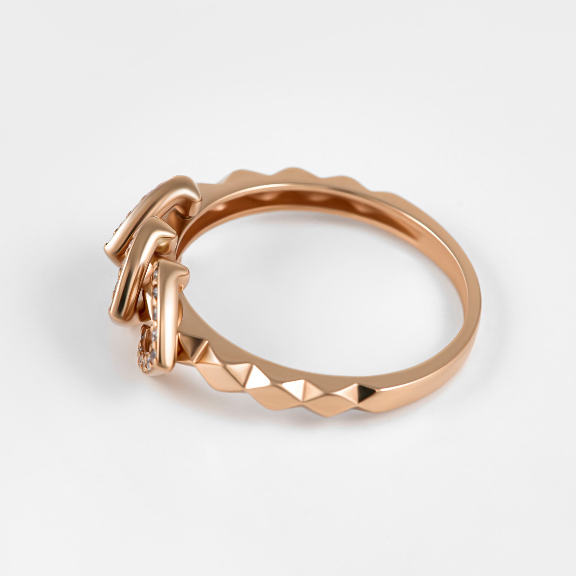 Золотое кольцо Альтеза из красного золота 585 пробы А910197