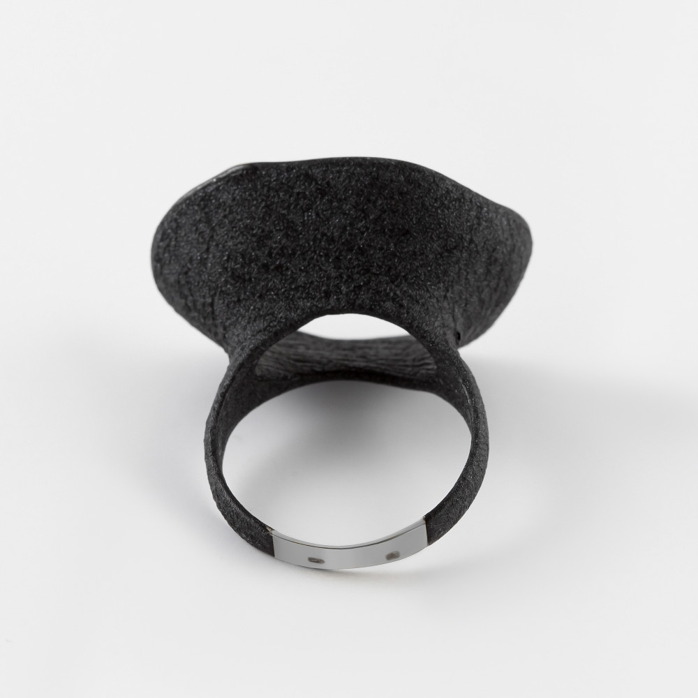 Серебряное кольцо Defleur  со вставками () ФЖ51250С2Б, размеры от 17.5 до 19