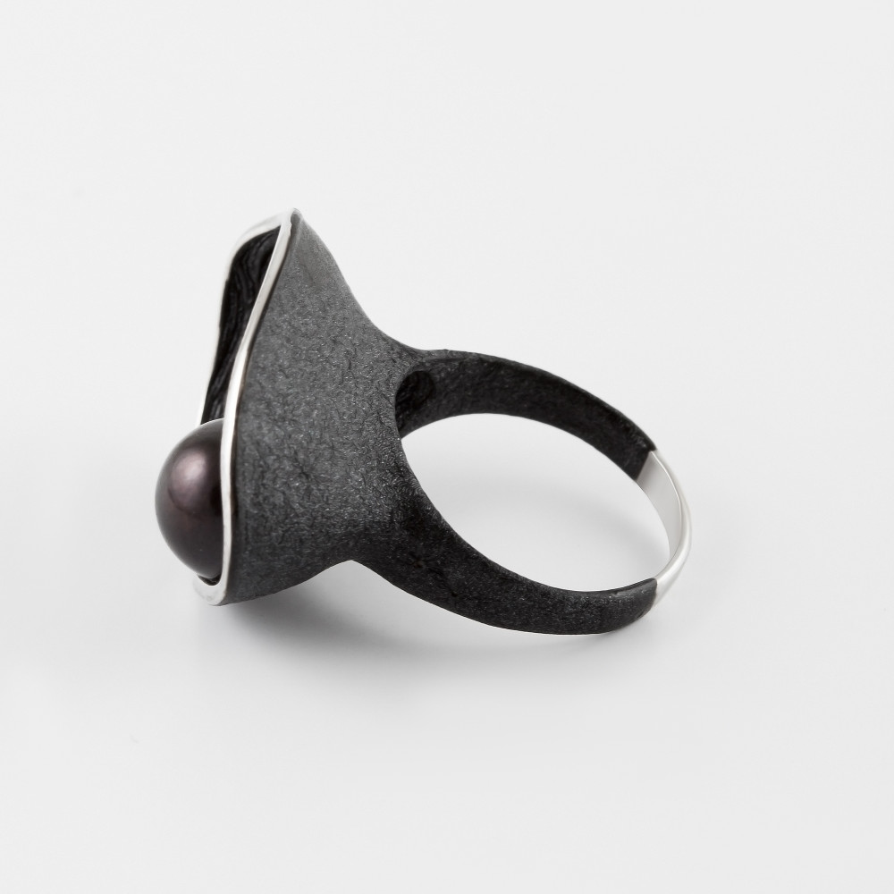 Серебряное кольцо Defleur  со вставками () ФЖ51250С2Б, размеры от 17.5 до 19