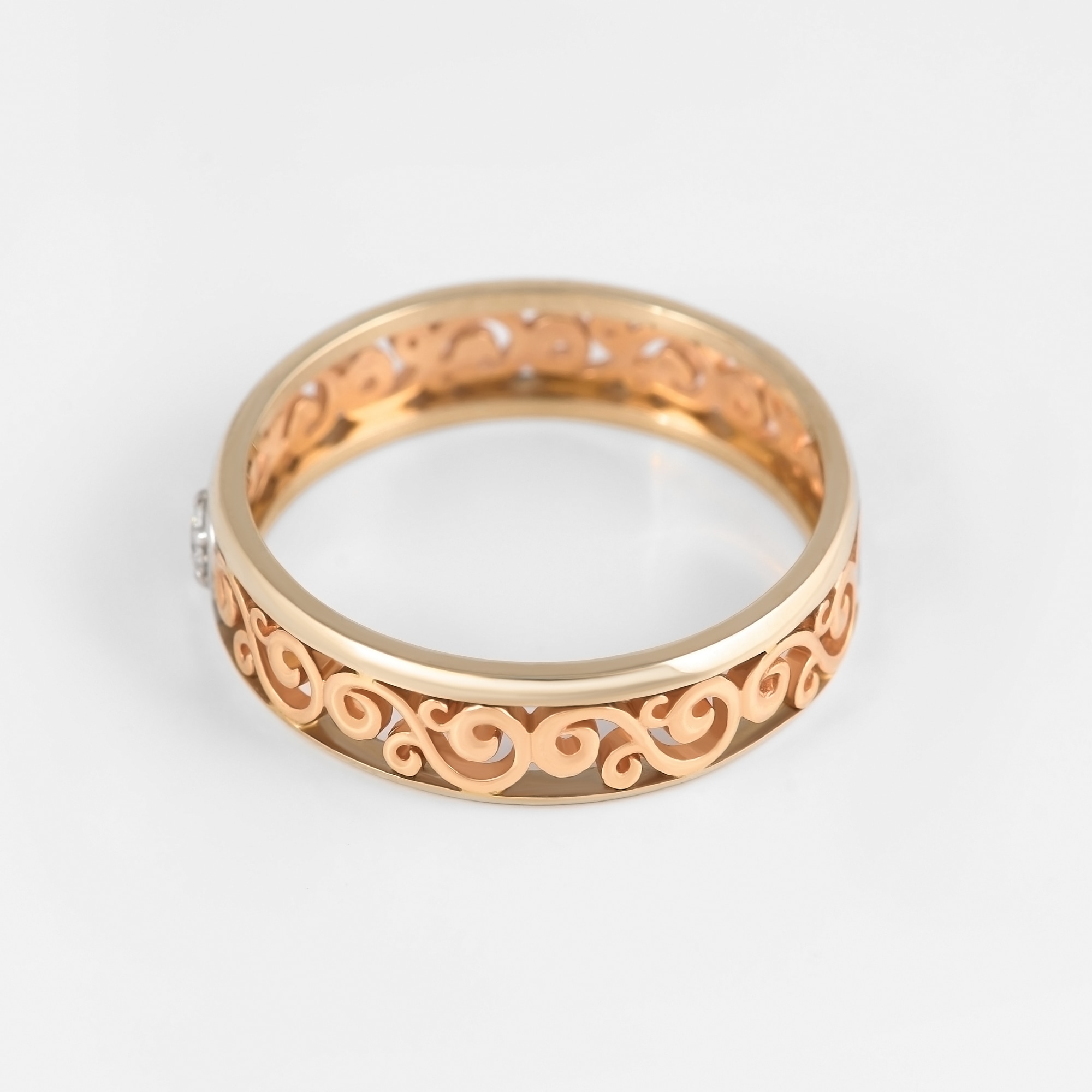 Золотое кольцо обручальное Сананжел из красного золота 585 пробы со вставками из драгоценных камней (бриллиант) С4АЖ1Ч, размеры от 18.5 до 19.5