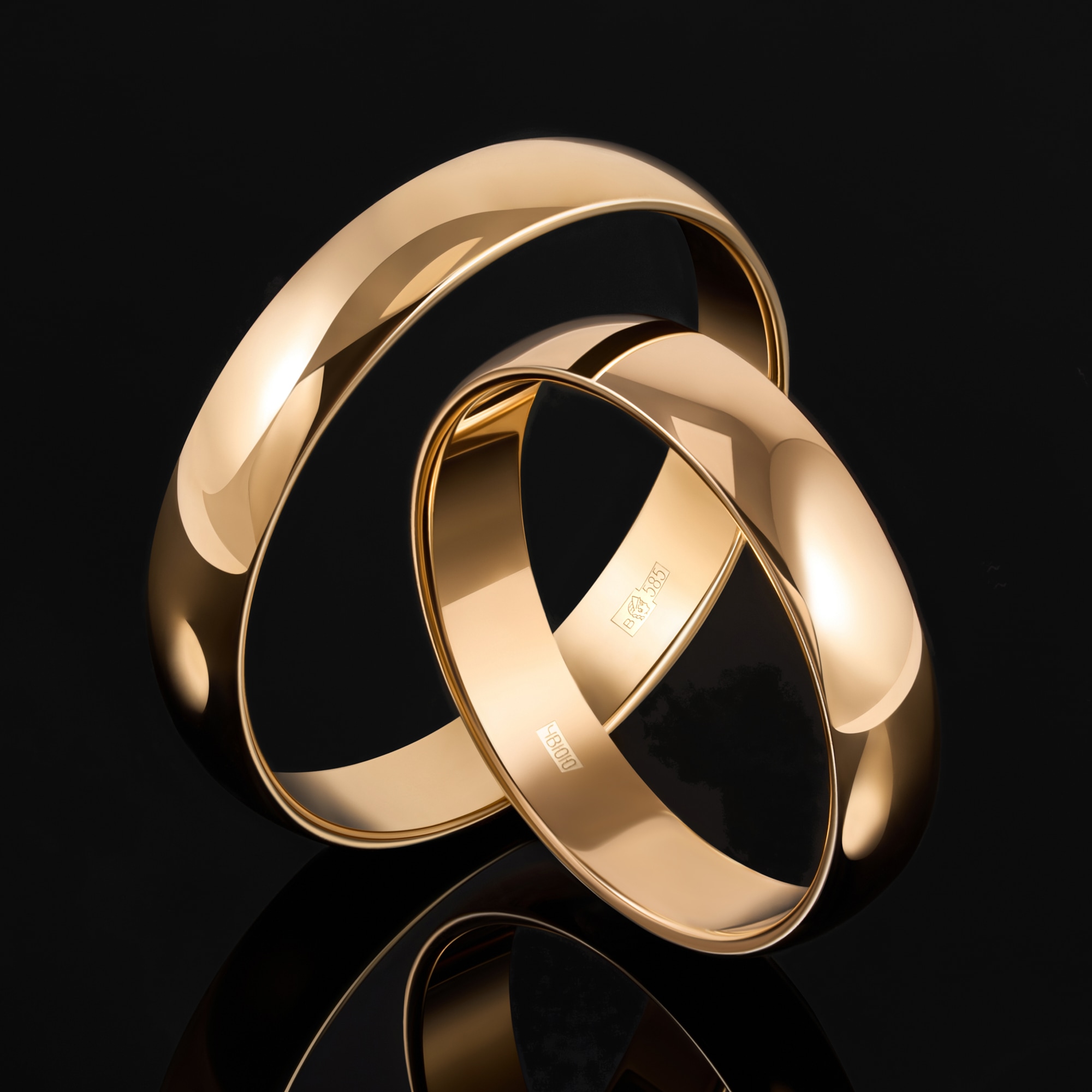 Золотое кольцо обручальное Sokolov из красного золота 585 пробы ДИ110030-2