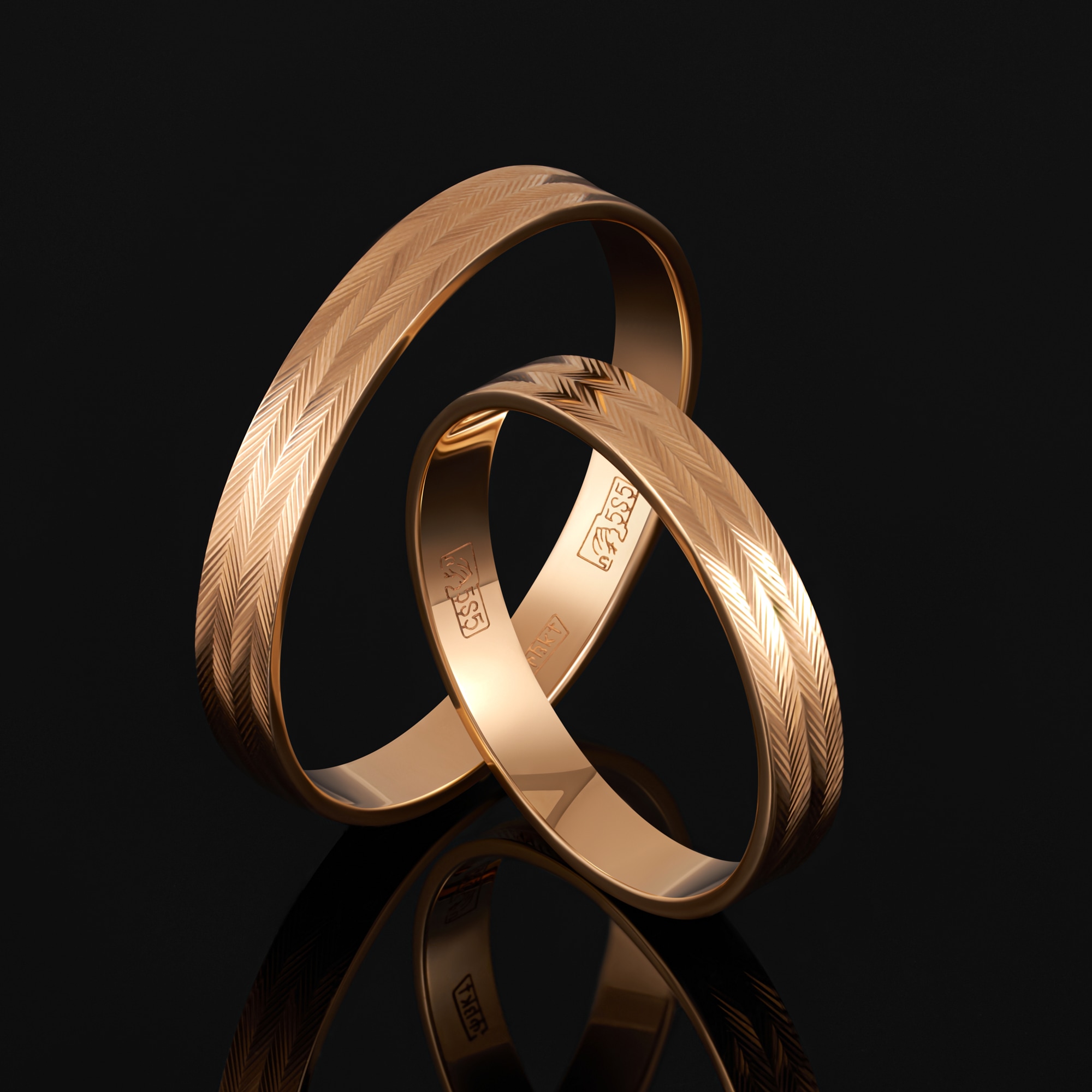 Золотое кольцо обручальное Топаз из красного золота 585 пробы ТЗТ100611414, размеры от 16 до 21