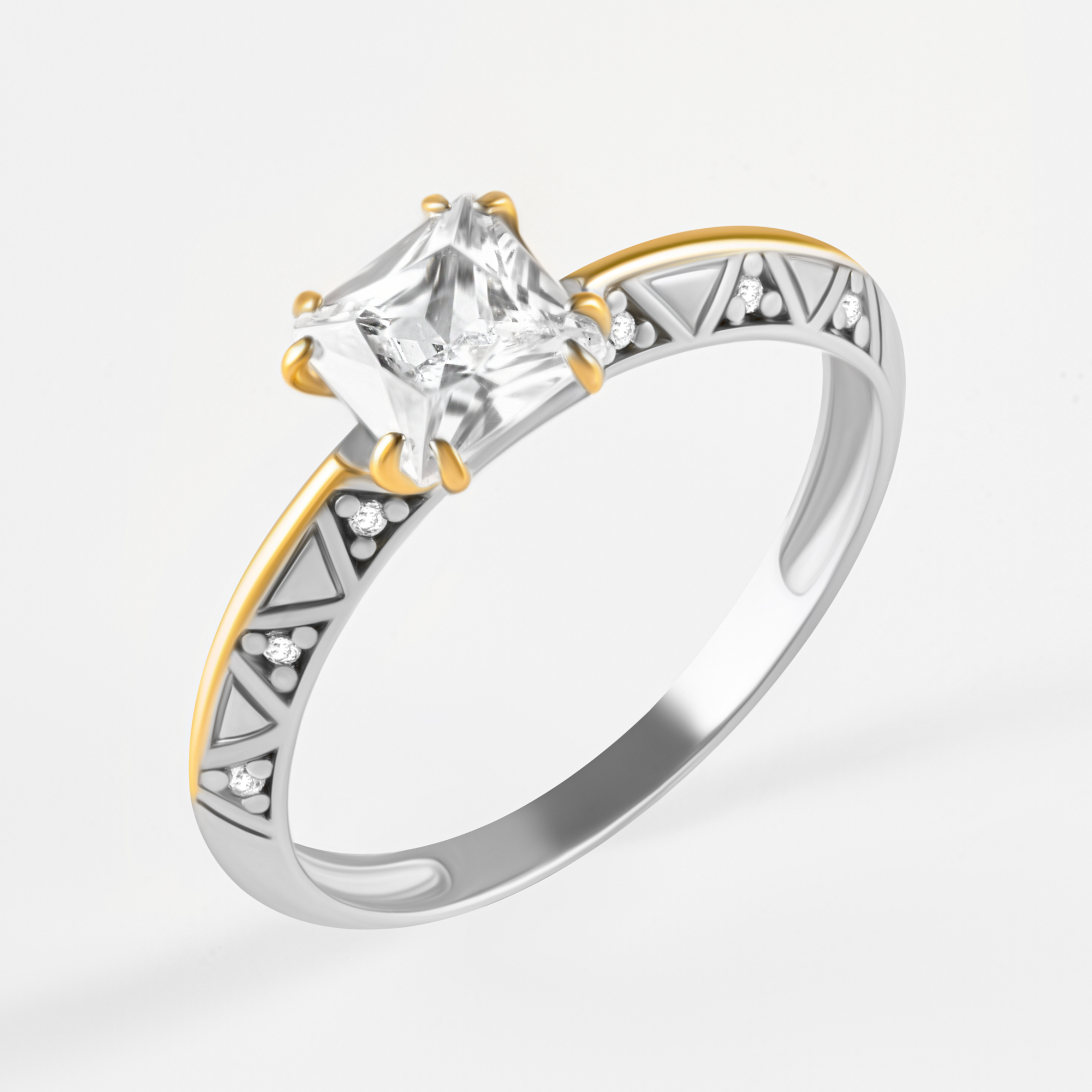 Серебряное кольцо с фианитами и позолотой