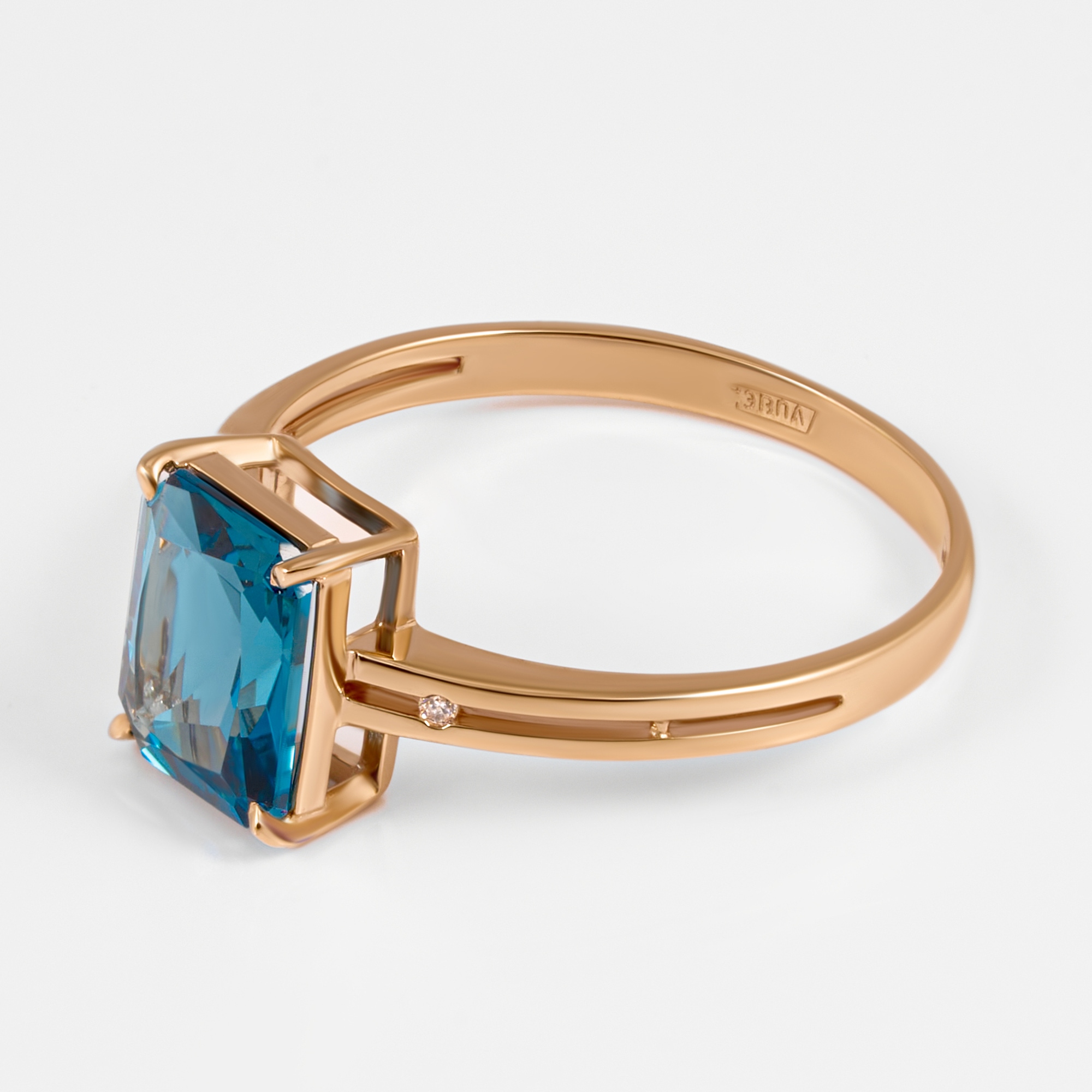 Золотое кольцо Мастер бриллиант из красного золота 585 пробы МБ0127051101010