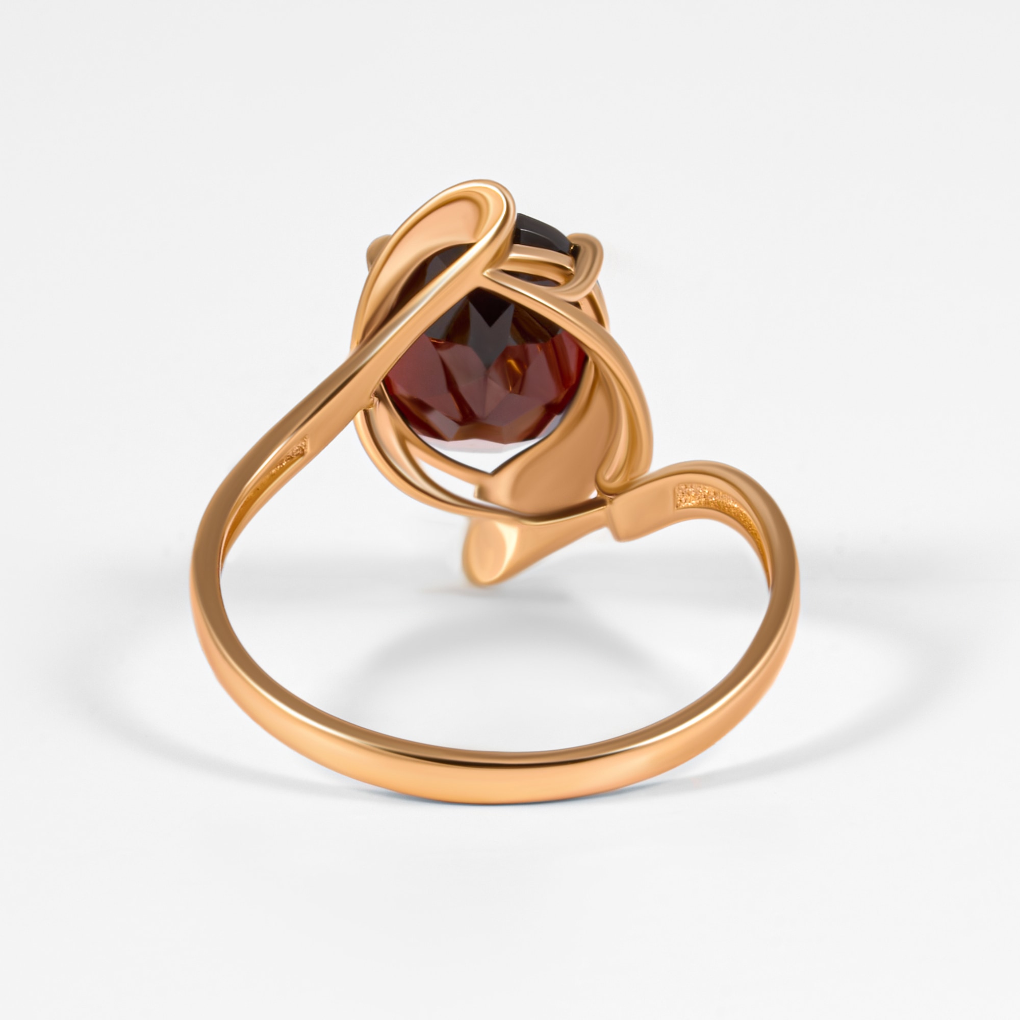 Золотое кольцо Мастер бриллиант из красного золота 585 пробы МБ0130800300010