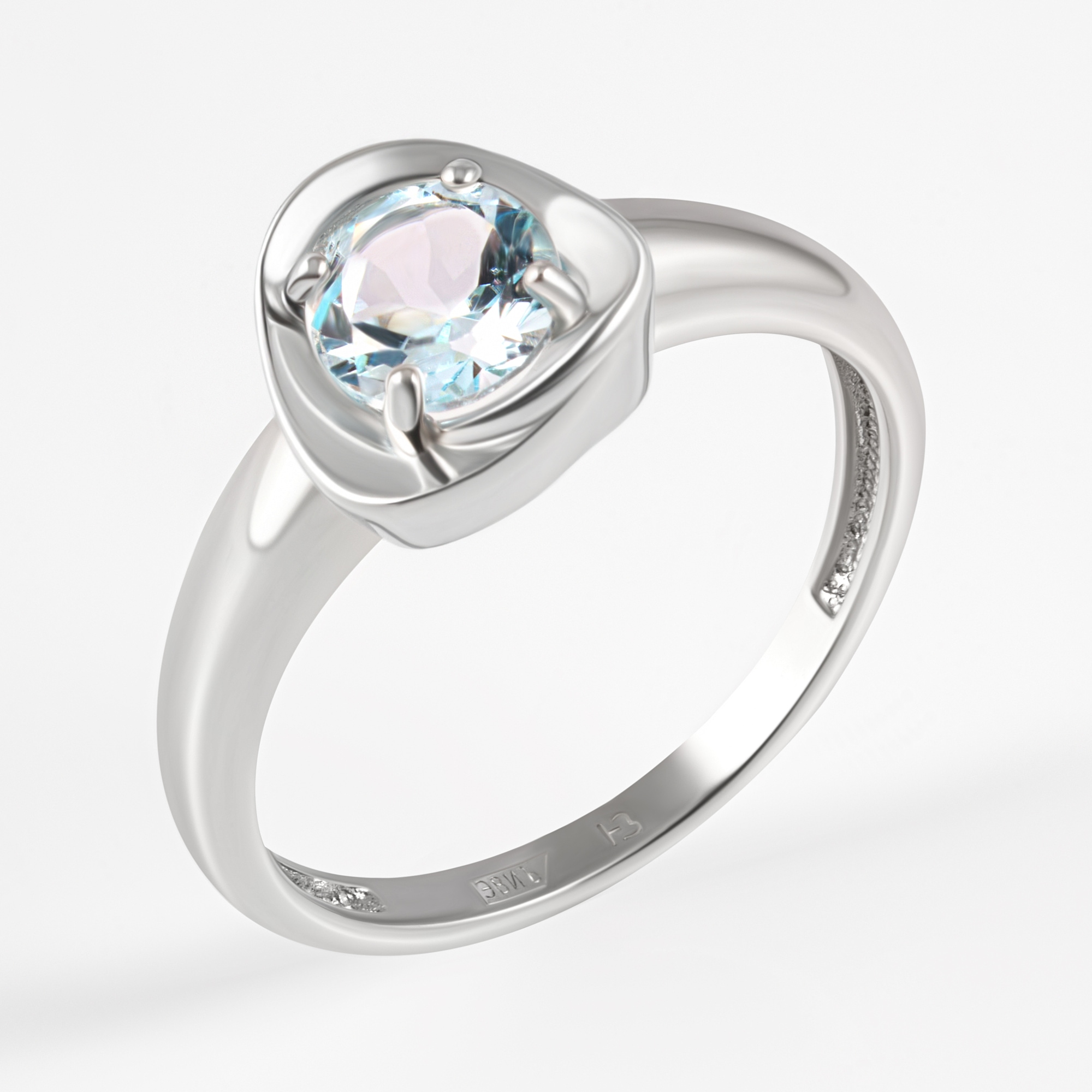 Серебряное кольцо с топазами