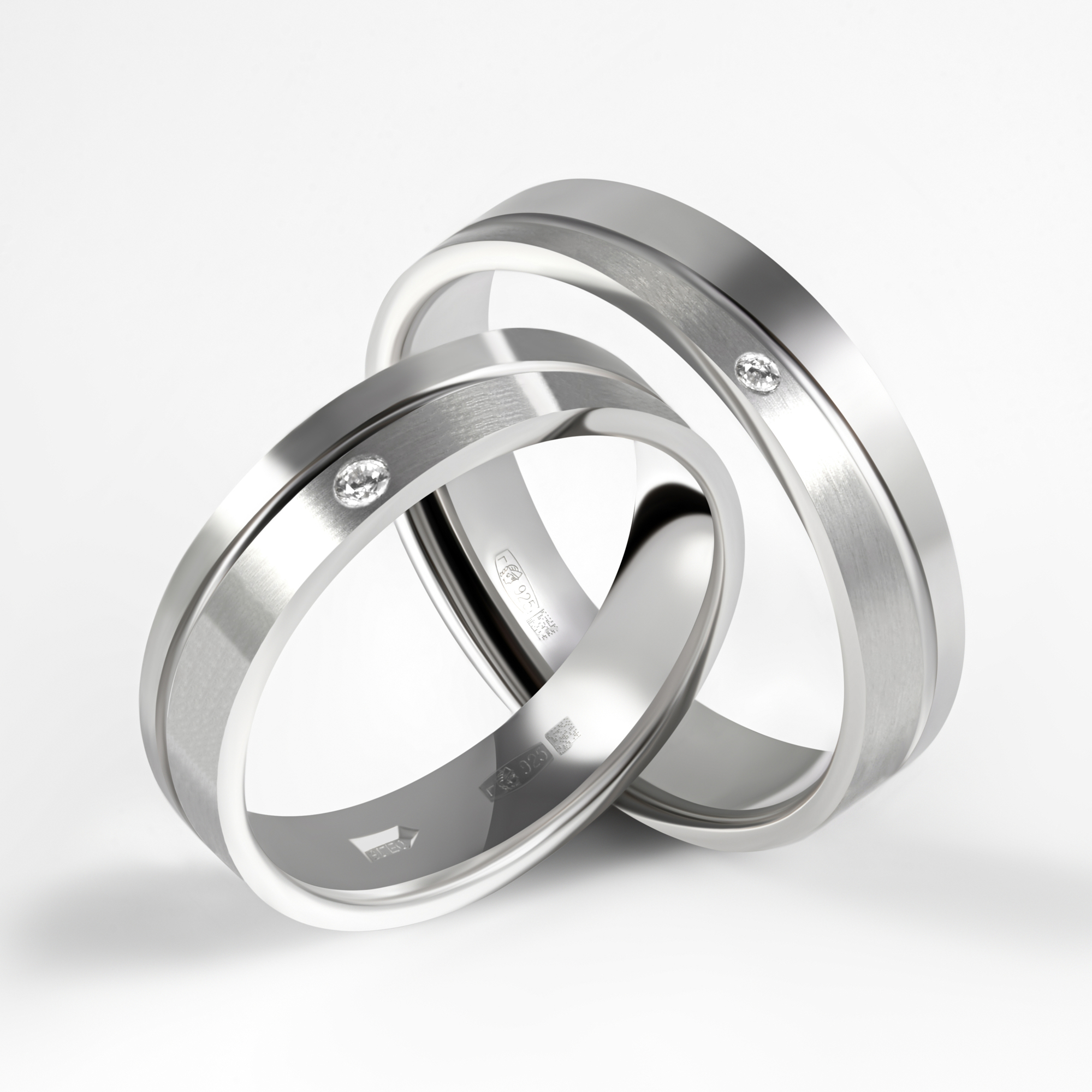 Серебряное кольцо обручальное с фианитами