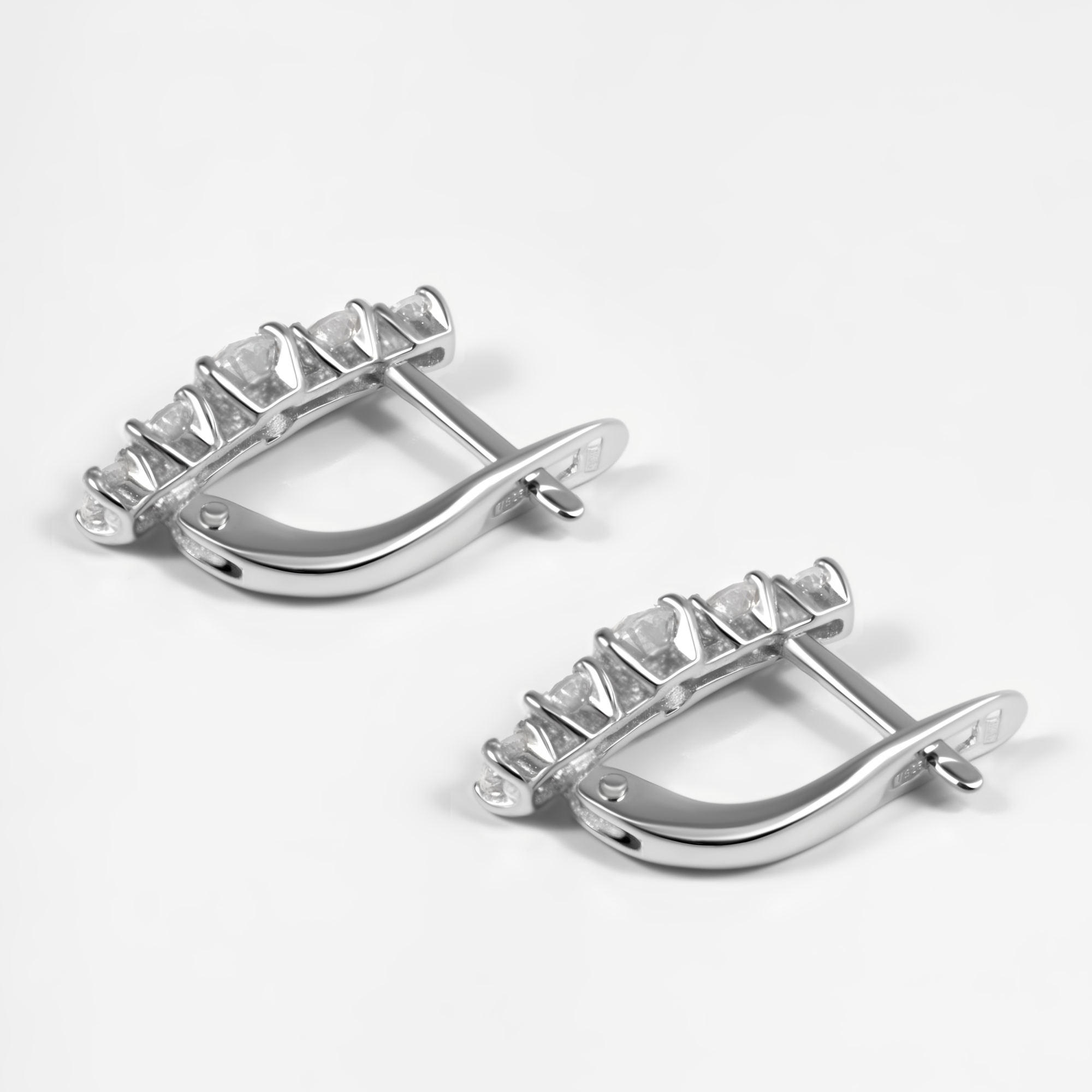 Серебряные серьги Иллада  со вставками (фианит) 2ИС122364