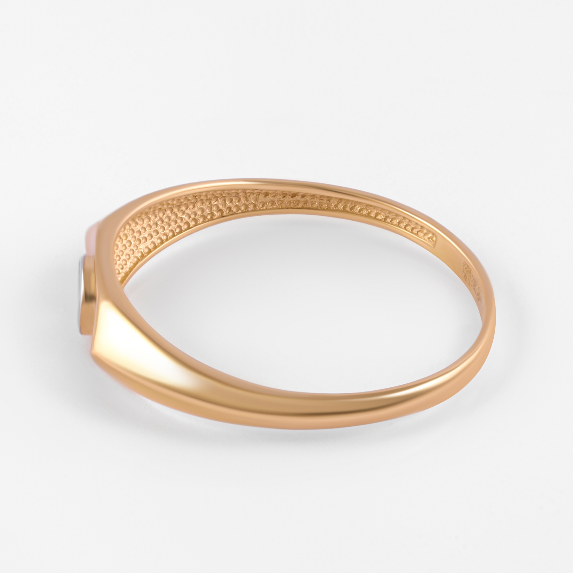 Золотое кольцо  из красного золота 585 пробы со вставками из драгоценных камней (бриллиант) ЮИК113-4606, размеры от 15.5 до 17