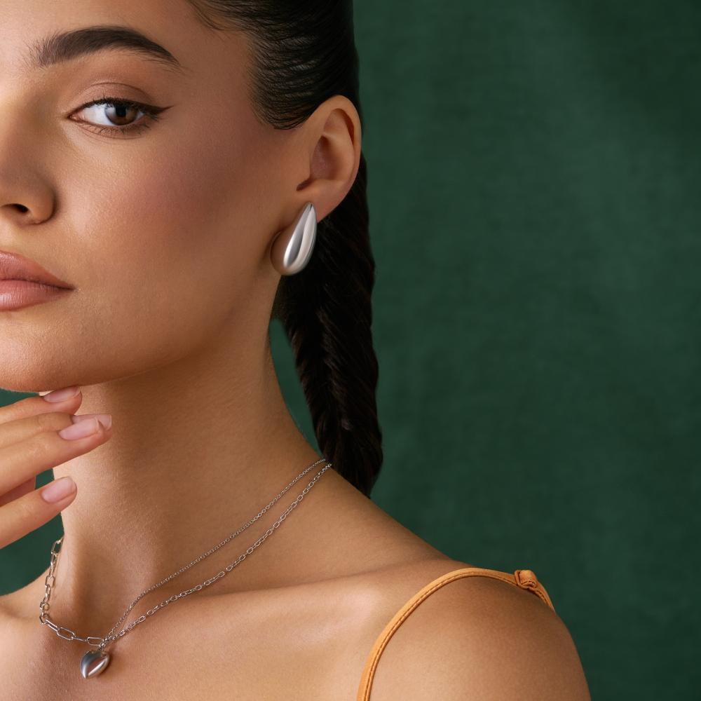 Серебряные серьги гвоздики  ДИ94-122-02656-1