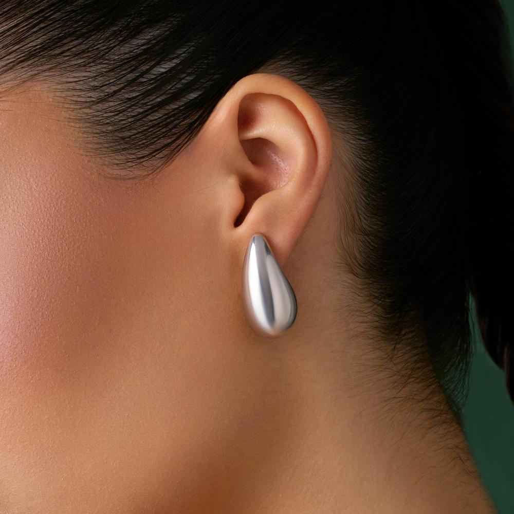Серебряные серьги гвоздики  ДИ94-122-02656-1