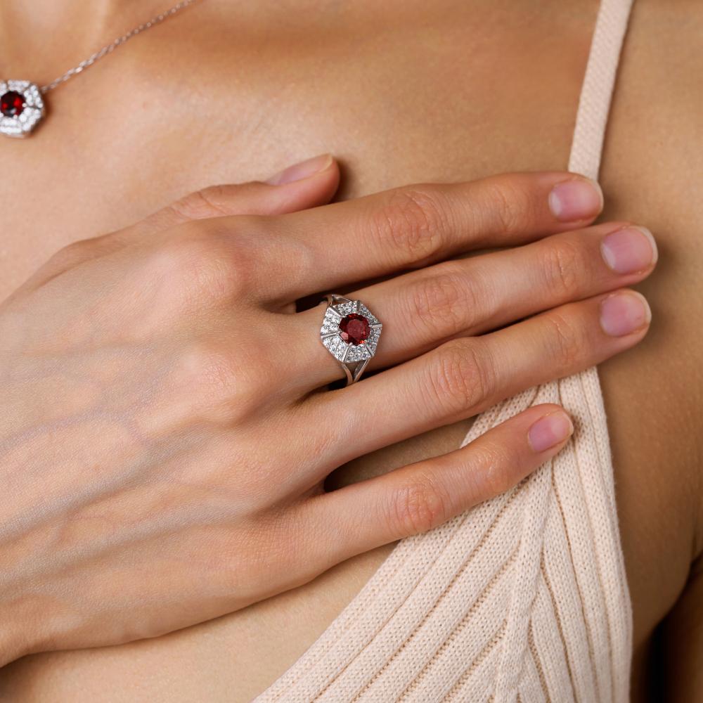 Серебряное кольцо Инталия ИТ108385-006-0019