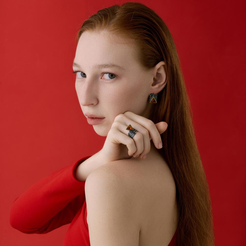 Серебряное кольцо Балтийское золото ЯН71161042