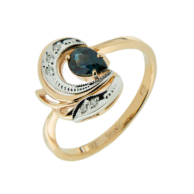 Кольцо из красного золота с бриллиантами и сапфиром