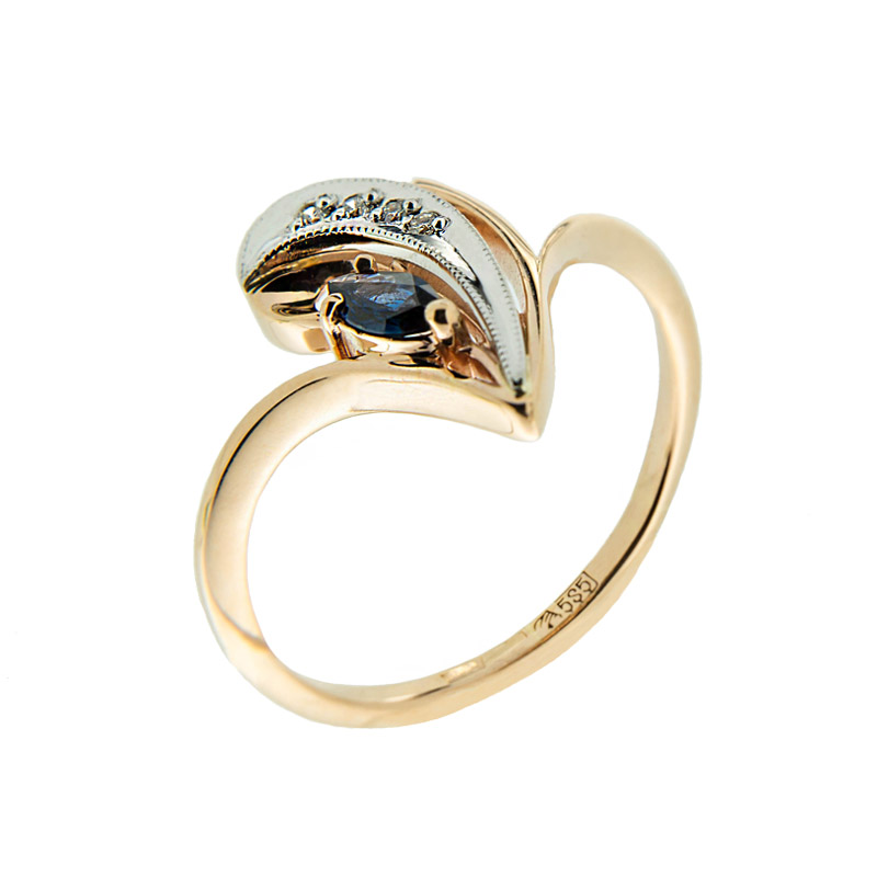 Кольцо из красного золота с бриллиантами и сапфиром